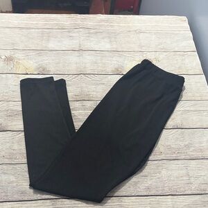 Medium black leggings